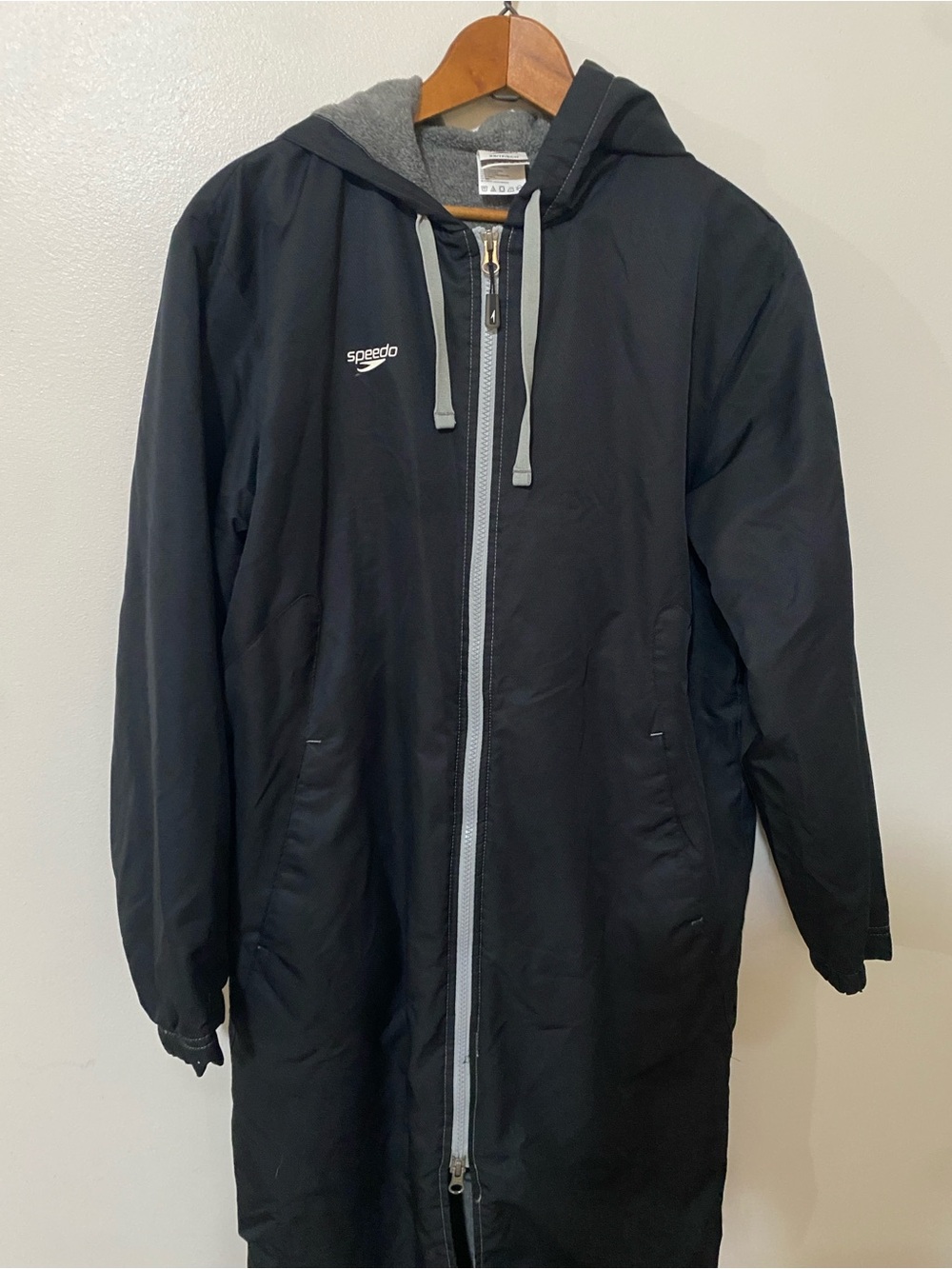 Speedo Swim Parka XSmall XS Unisex Black Gray Fleece-Lined Hooded Jacket - Picture 2 of 11